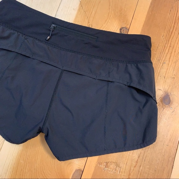 Lululemon Speed Short 4-way Stretch 2.5" inseam Black size 6 - Picture 9 of 12